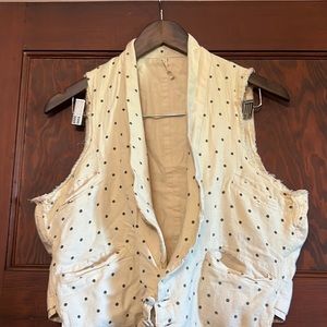 Magnolia pearl vest